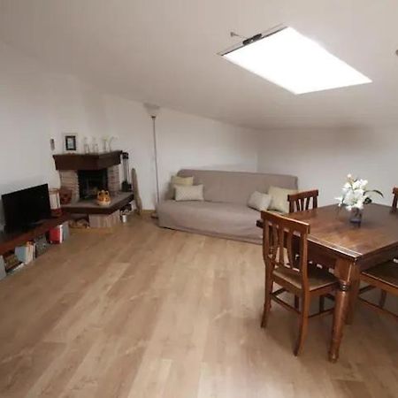 Ferienwohnung Accogliente Mansarda Nel Cuore Dell Antica Livorno Exterior foto